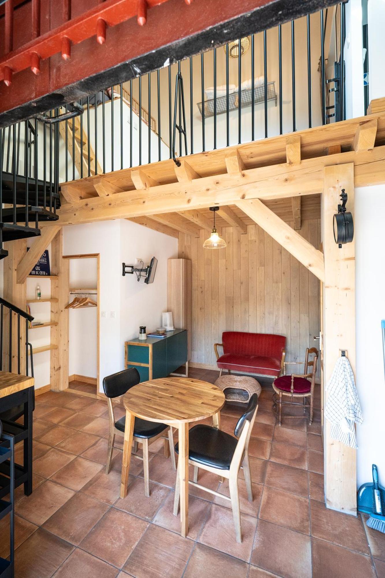 Transhumance & Cie, Auberge, Appartements & Spa Bedous Exterior photo