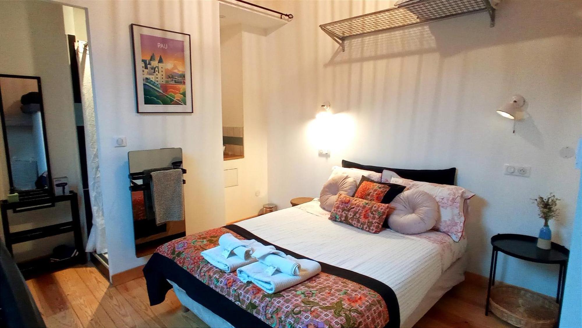 Transhumance & Cie, Auberge, Appartements & Spa Bedous Exterior photo
